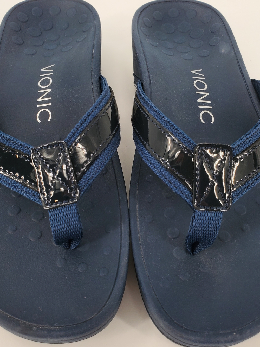Vionic Tide Navy Blue Patent Flip Flops Sandals Womens US 6